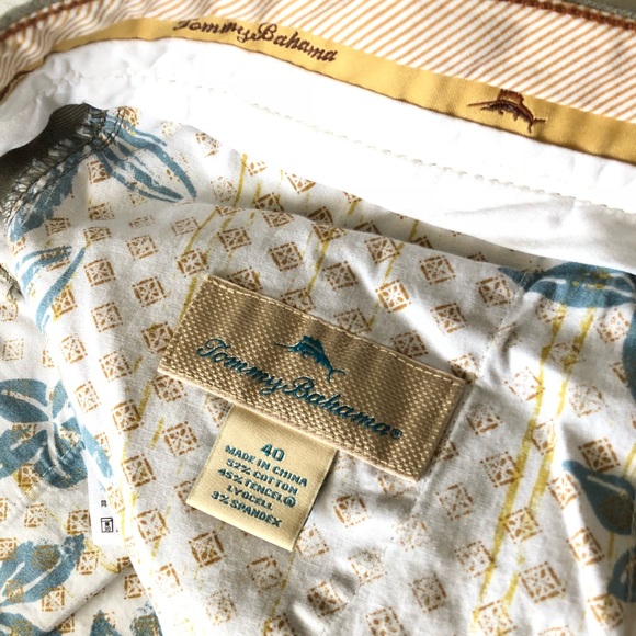 Men’s Tommy Bahama Shorts - Picture 3 of 3